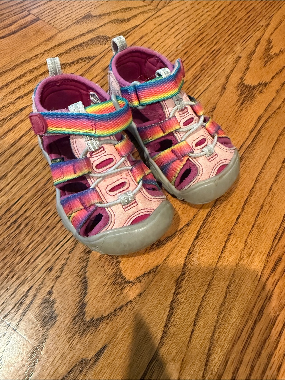 Kids Rainbow keens 4c Pink Outdoor Sandals